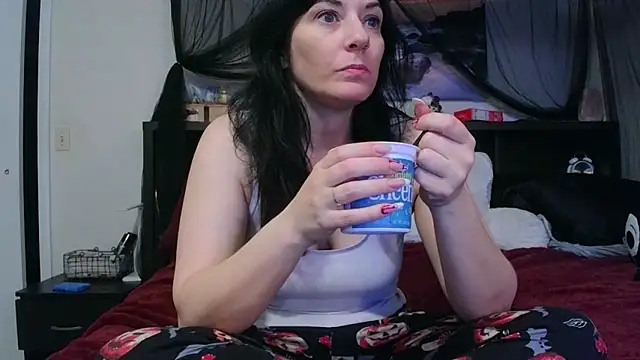 CrystalLakeXO online show from 19, 2, 2026