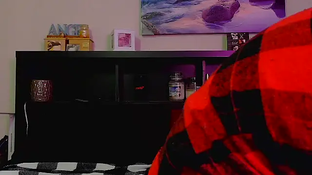 CrystalLakeXO online show from 23, 12, 2025