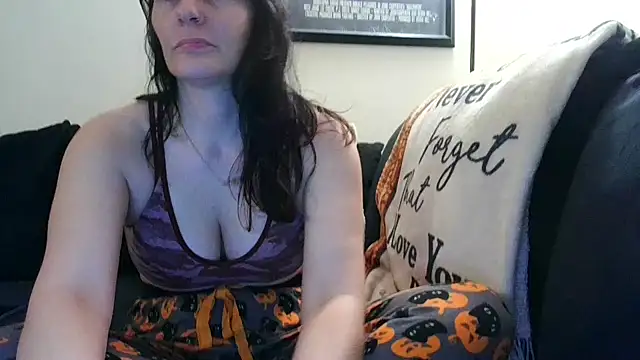 Snapshot of CrystalLakeXO chatting on 29, 9, 2025 CrystalLakeXO online show from 29, 9, 2025