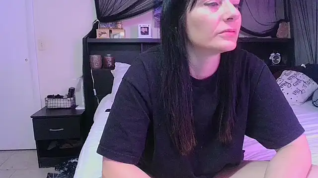 CrystalLakeXO online show from 20, 4, 2026