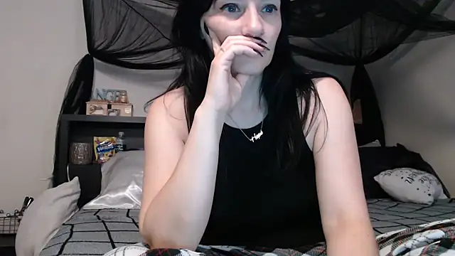 CrystalLakeXO online show from 19, 6, 2026