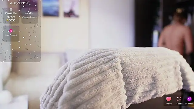 SaraParisi online show from 19, 12, 2025