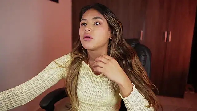 SaraParisi online show from 12, 3, 2026