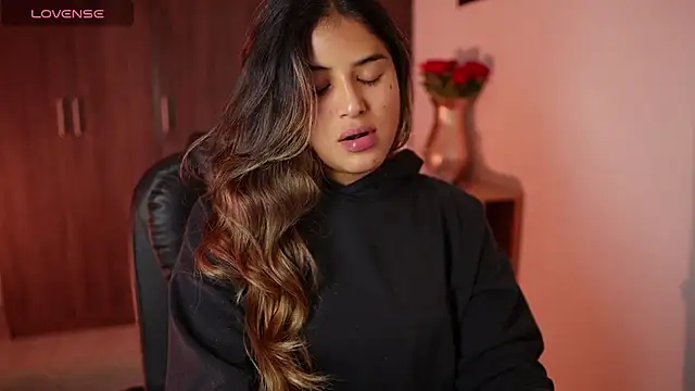 SaraParisi online show from 24, 3, 2026