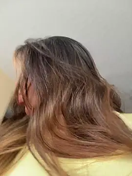 SaraParisi online show from 12, 3, 2026