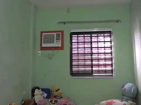 sweetsexysmile online show from 13, 7, 2026