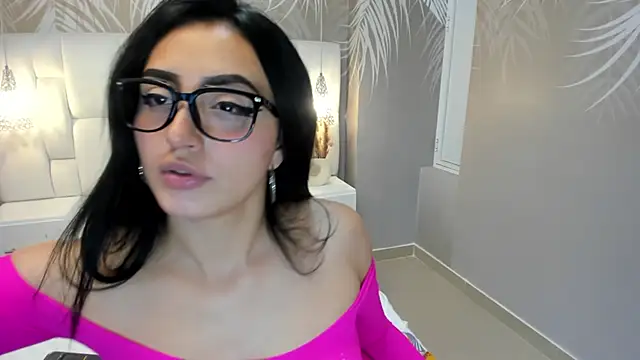Lesly sexy4u online show from 5, 2, 2026