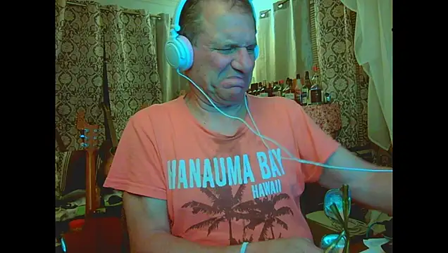 Snapshot of coryassman chatting on 4, 7, 2026 coryassman online show from 4, 7, 2026