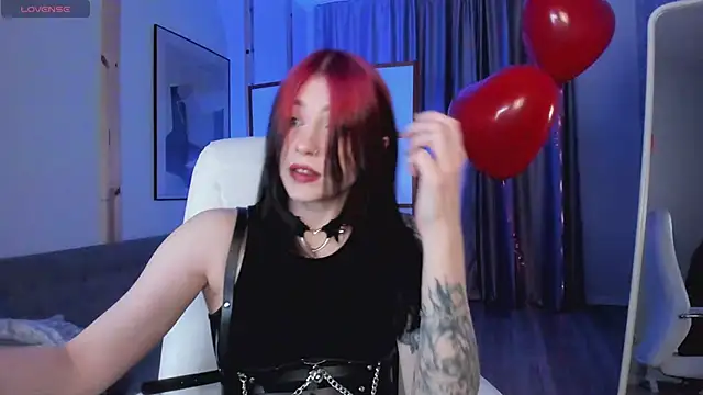 arielabradberry online show from 15, 2, 2025