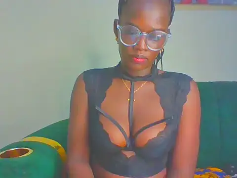 Snapshot of cutesmiling chatting on 2, 7, 2026 cutesmiling online show from 2, 7, 2026