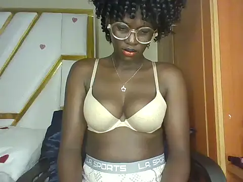 Snapshot of cutesmiling chatting on 15, 3, 2025 cutesmiling online show from 15, 3, 2025