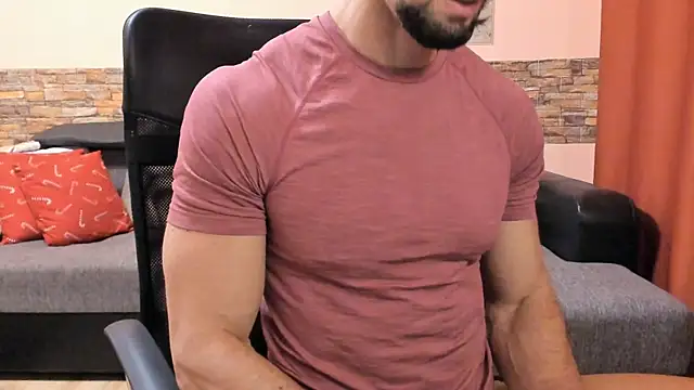 HotHunkTrainer online show from 8, 2, 2026