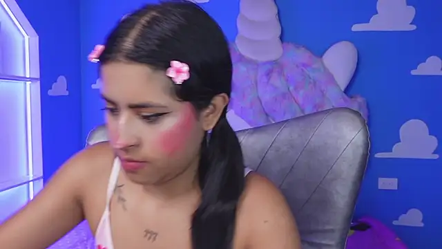 miss romyna online show from 7, 10, 2025