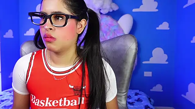 miss romyna online show from 3, 6, 2026