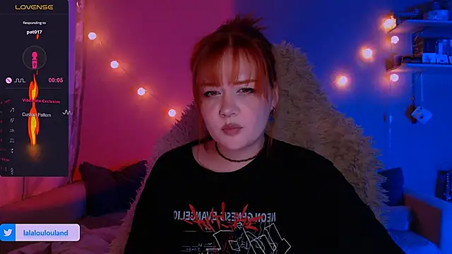 Snapshot of lala_loulou_land chatting on 11, 1, 2025 lala loulou land online show from 11, 1, 2025