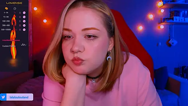 Snapshot of lala_loulou_land chatting on 29, 12, 2024 lala loulou land online show from 29, 12, 2024