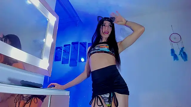 Snapshot of emperatrizhotwolf chatting on 12, 1, 2025 emperatrizhotwolf online show from 12, 1, 2025