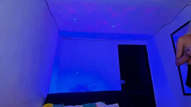 Snapshot of emperatrizhotwolf chatting on 6, 3, 2025 emperatrizhotwolf online show from 6, 3, 2025