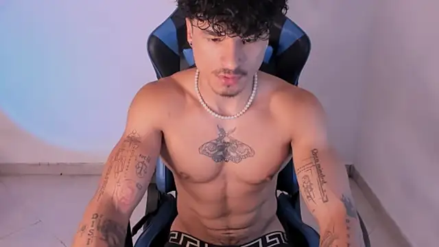Snapshot of Thomas_Fit1 chatting on 27, 6, 2026 Thomas Fit1 online show from 27, 6, 2026