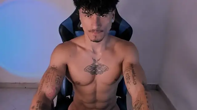 Snapshot of Thomas_Fit1 chatting on 24, 6, 2026 Thomas Fit1 online show from 24, 6, 2026