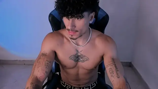 Snapshot of Thomas_Fit1 chatting on 26, 6, 2026 Thomas Fit1 online show from 26, 6, 2026