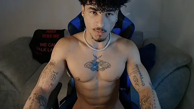 Snapshot of Thomas_Fit1 chatting on 14, 7, 2026 Thomas Fit1 online show from 14, 7, 2026