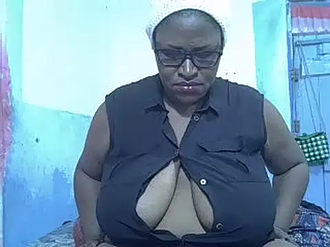 sexy bigboobss online show from 19, 9, 2025