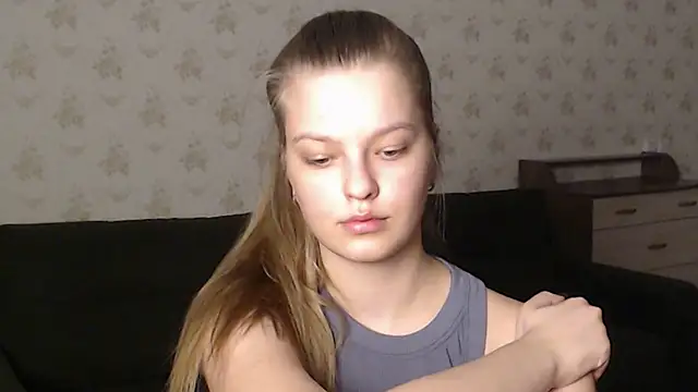 Snapshot of EmySway chatting on 15, 3, 2025 EmySway online show from 15, 3, 2025