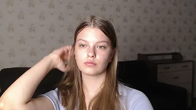 Snapshot of EmySway chatting on 22, 12, 2024 EmySway online show from 22, 12, 2024