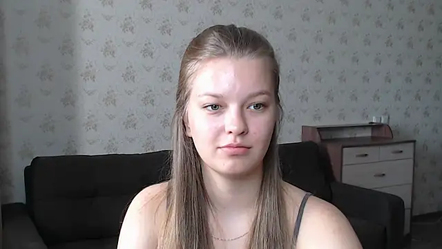 Snapshot of EmySway chatting on 27, 9, 2025 EmySway online show from 27, 9, 2025