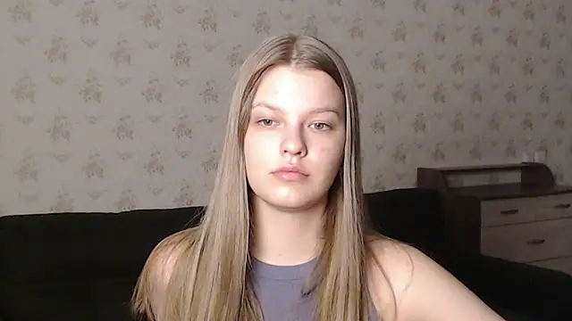 Snapshot of EmySway chatting on 23, 2, 2025 EmySway online show from 23, 2, 2025