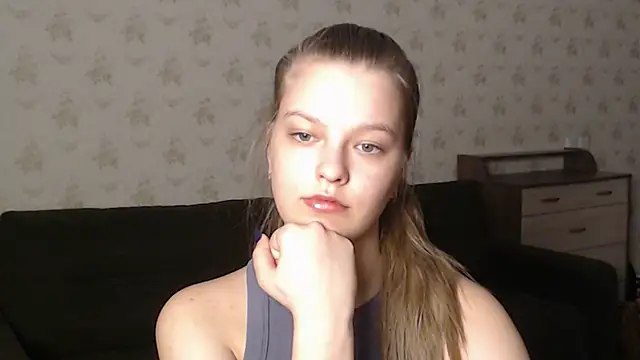 Snapshot of EmySway chatting on 15, 3, 2025 EmySway online show from 15, 3, 2025