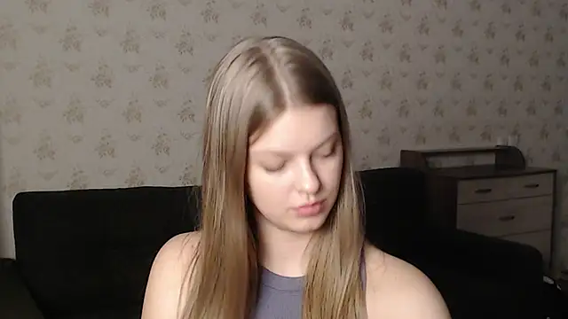Snapshot of EmySway chatting on 22, 2, 2025 EmySway online show from 22, 2, 2025