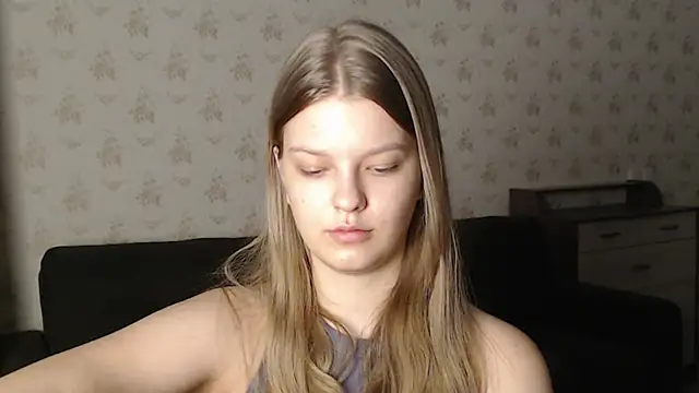 Snapshot of EmySway chatting on 21, 1, 2025 EmySway online show from 21, 1, 2025