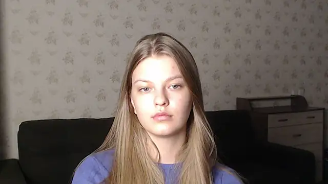 Snapshot of EmySway chatting on 30, 12, 2024 EmySway online show from 30, 12, 2024