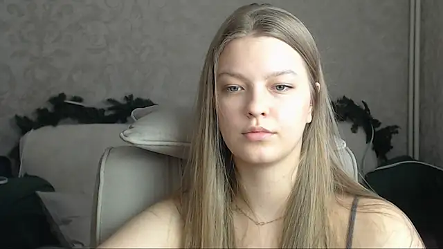 Snapshot of EmySway chatting on 31, 1, 2025 EmySway online show from 31, 1, 2025