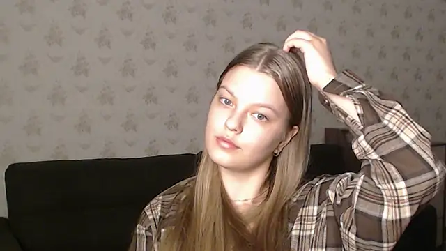 Snapshot of EmySway chatting on 20, 3, 2025 EmySway online show from 20, 3, 2025