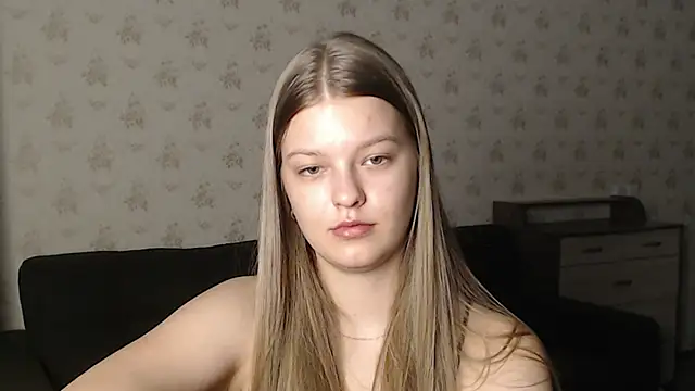Snapshot of EmySway chatting on 27, 12, 2024 EmySway online show from 27, 12, 2024