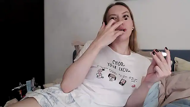 Snapshot of Scarlettford chatting on 26, 10, 2025 Scarlettford online show from 26, 10, 2025