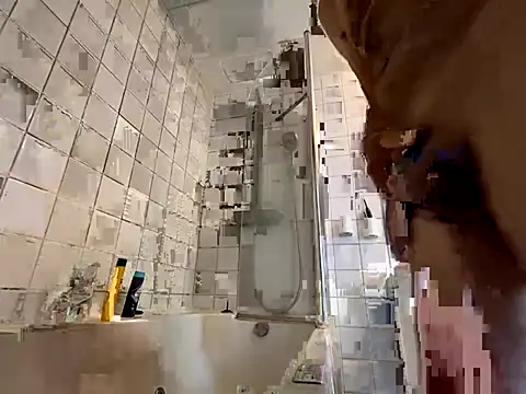 Snapshot of martxxxxx chatting on 12, 10, 2025 martxxxxx online show from 12, 10, 2025