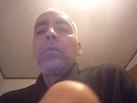 Xoc8  online show from 3, 3, 2025