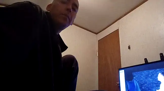 Xoc8  online show from 7, 3, 2025