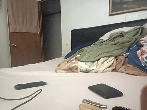 Xoc8  online show from 5, 12, 2025