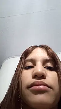 AnthonelaDuque online show from 14, 11, 2025