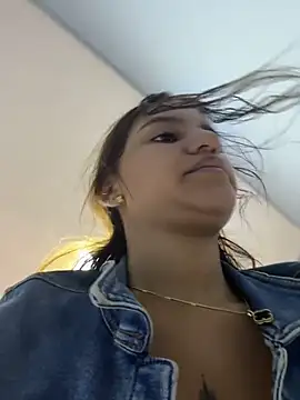 AnthonelaDuque online show from 19, 2, 2026