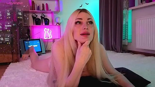 Inchcaser  online show from 8, 10, 2025