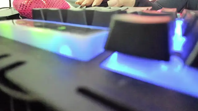 RaelleDarkstar online show from 31, 10, 2025