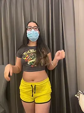 jAsMinE678 online show from 27, 6, 2026
