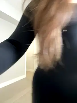 Snapshot of jAsMinE678 chatting on 11, 11, 2025 jAsMinE678 online show from 11, 11, 2025