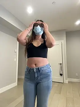 Snapshot of jAsMinE678 chatting on 8, 10, 2025 jAsMinE678 online show from 8, 10, 2025